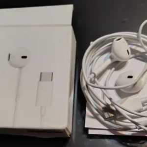 Apple EarPods (USB-C)